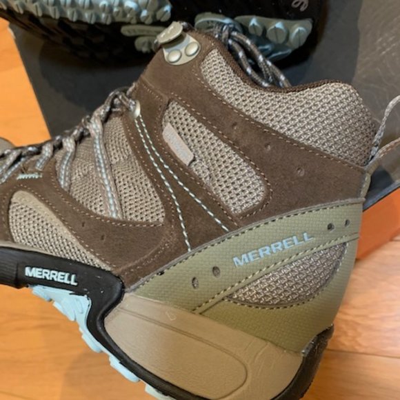 New Merrell Tuskora Mid Waterproof Hiking/Trail Boots - Picture 7 of 11